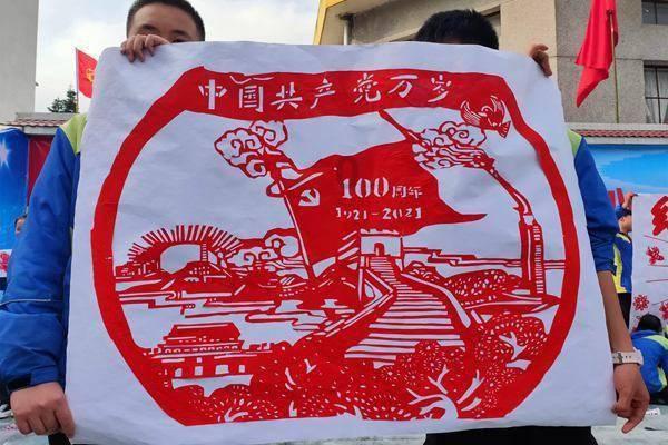 省社科联驻波洲镇江口村开展为民服务和慰问活动