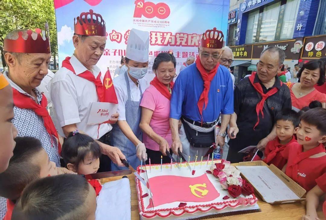 痤疮越祛越多咋回事？用错了护肤方法，神仙也救不了你的脸