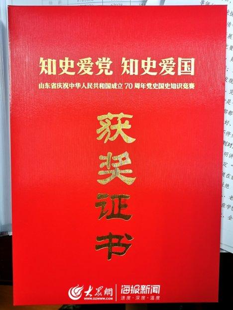 逃离黑与白的房间